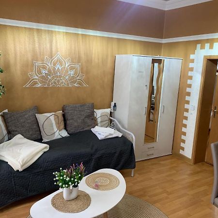 Best-Preis Fewo Rathausblick 2 - Zentrale Lage In Wittenberge - 2 Personen - Einzelzimmer - Vollausstattung - Wlan / Prime & Self-Check-In Exterior photo