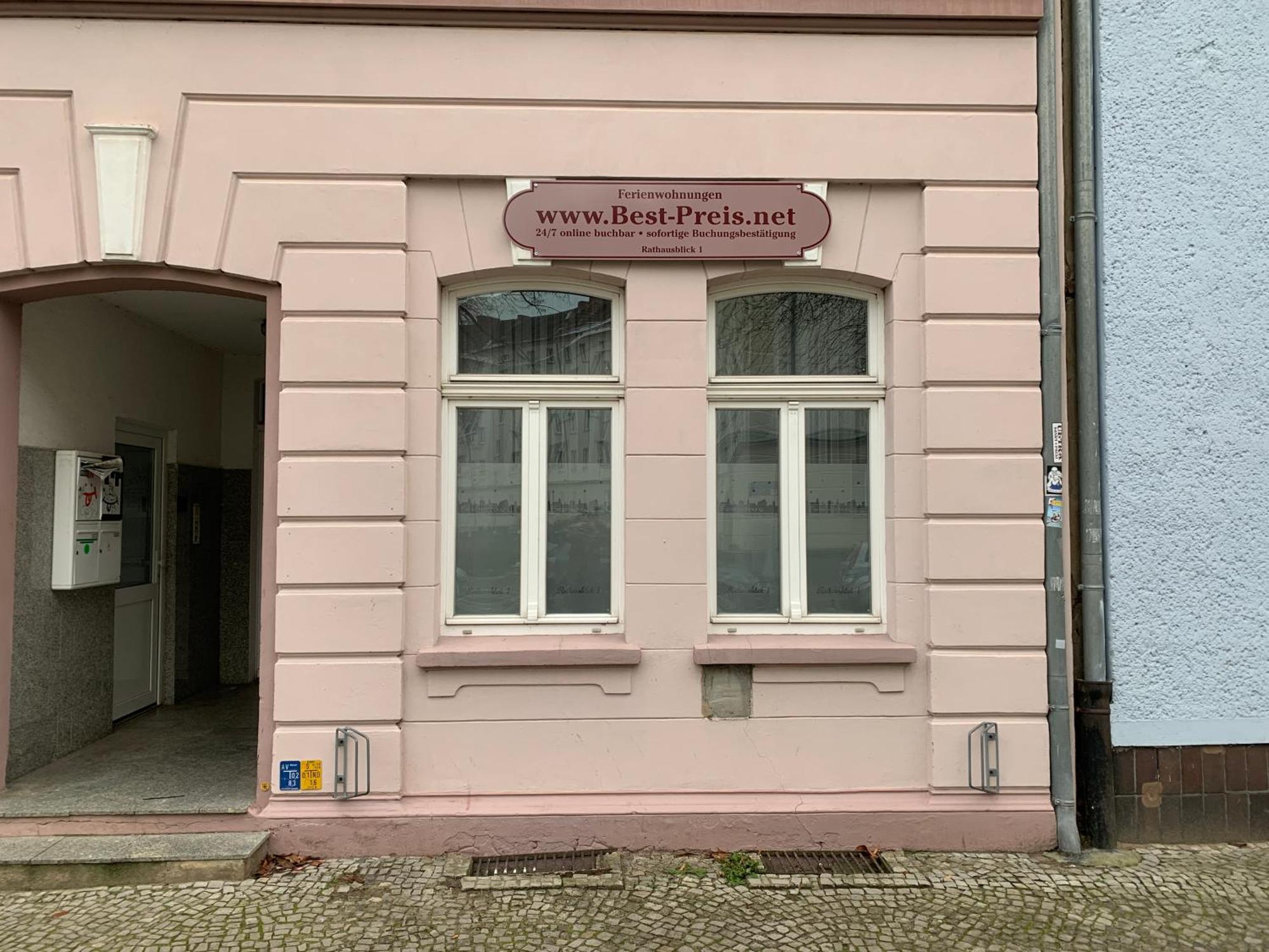 Best-Preis Fewo Rathausblick 2 - Zentrale Lage In Wittenberge - 2 Personen - Einzelzimmer - Vollausstattung - Wlan / Prime & Self-Check-In Exterior photo